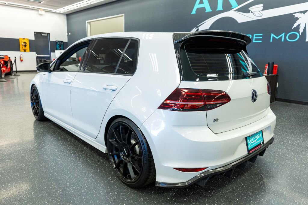 Used 2016 Volkswagen Golf R 4-Door image 7