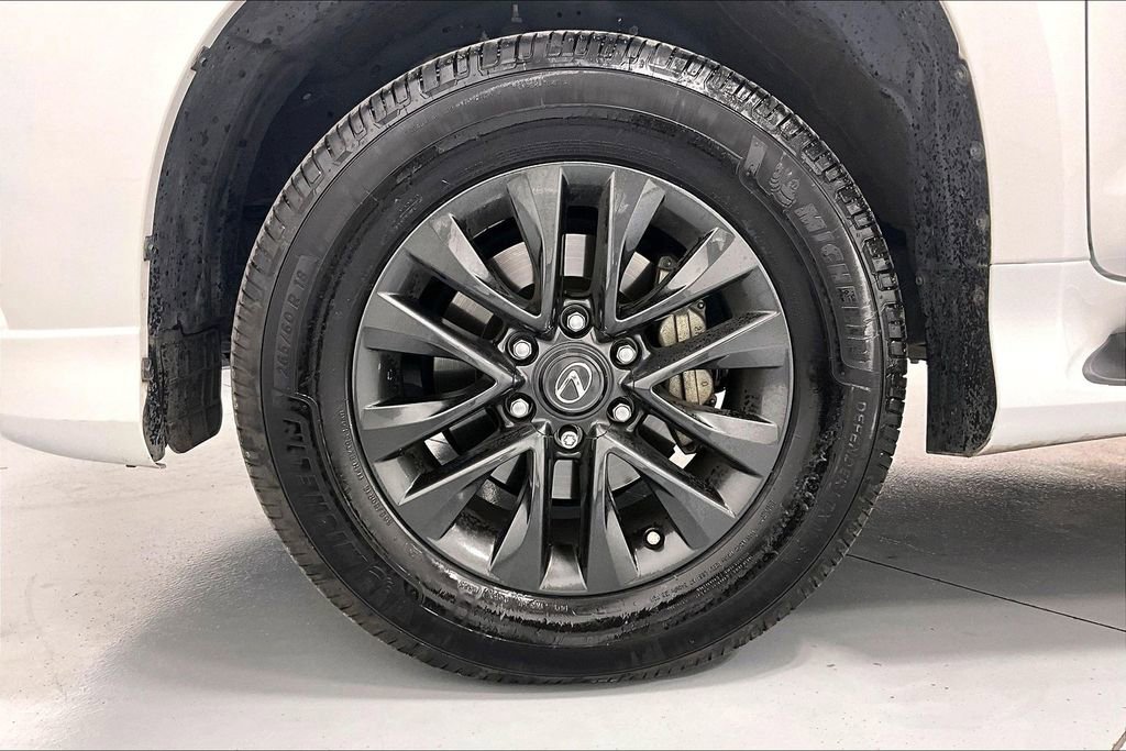 Used 2020 Lexus GX 460 Premium w/ Premium Package image 8