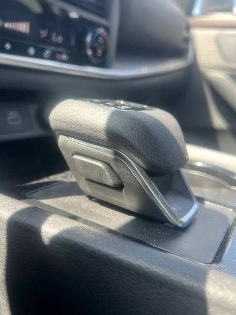 Used 2023 Nissan Rogue SV FWD image 18