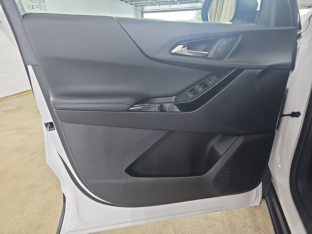 Certified 2025 Chevrolet Equinox LT AWD/4WD image 32
