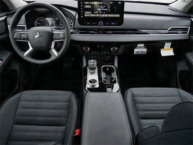 New 2026 Mitsubishi Outlander SE image 7