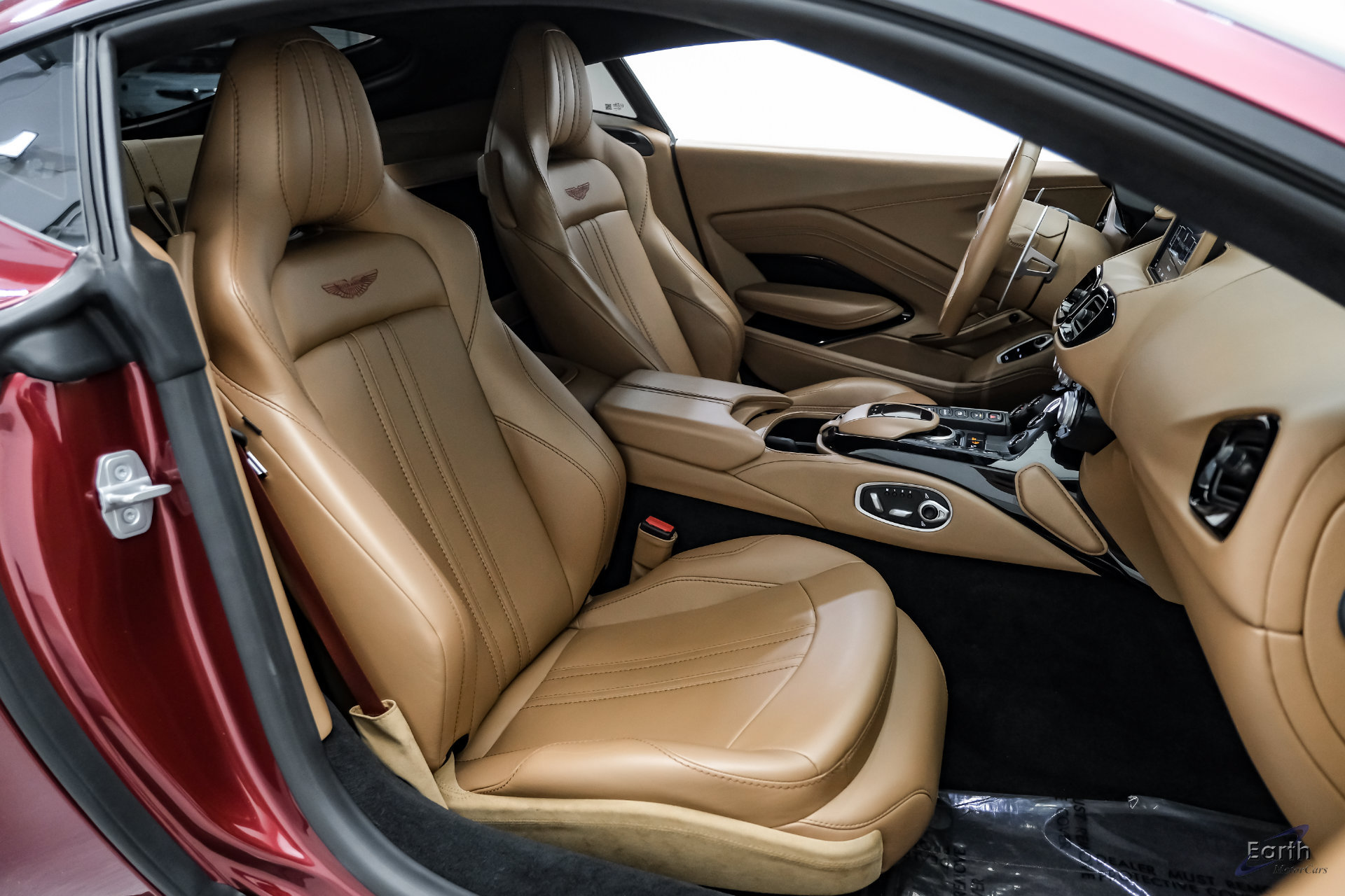 Used 2020 Aston Martin V8 Vantage Coupe RWD image 53