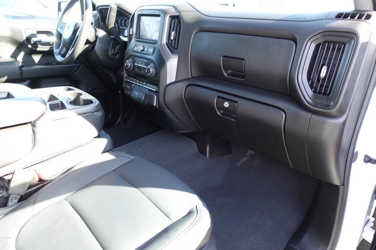 Used 2024 Chevrolet Silverado 1500 Custom w/ Rally Edition AWD/4WD image 38
