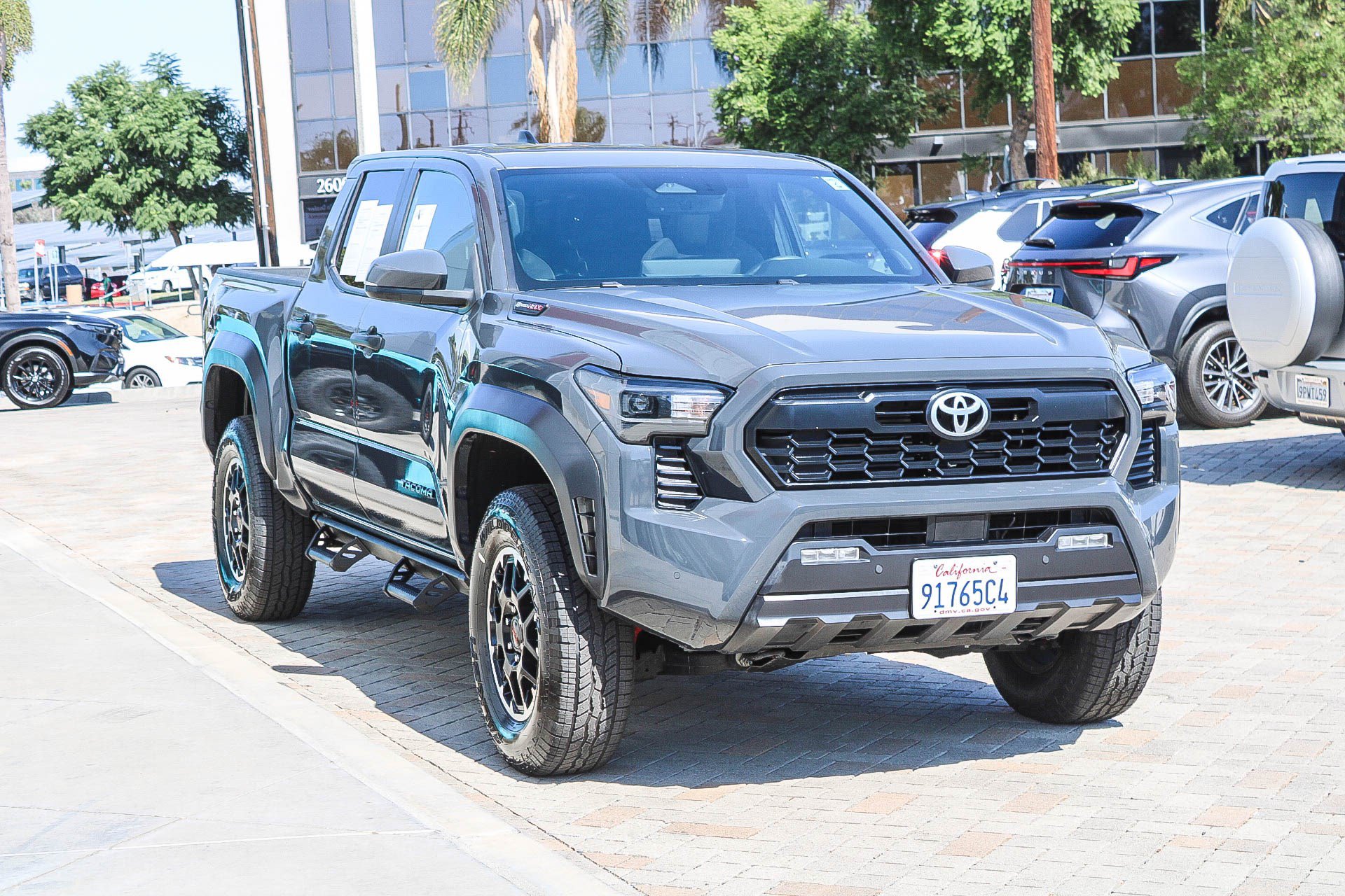 Used 2024 Toyota Tacoma TRD Off-Road w/ TRD Off Road Upgrade Package AWD/4WD image 3