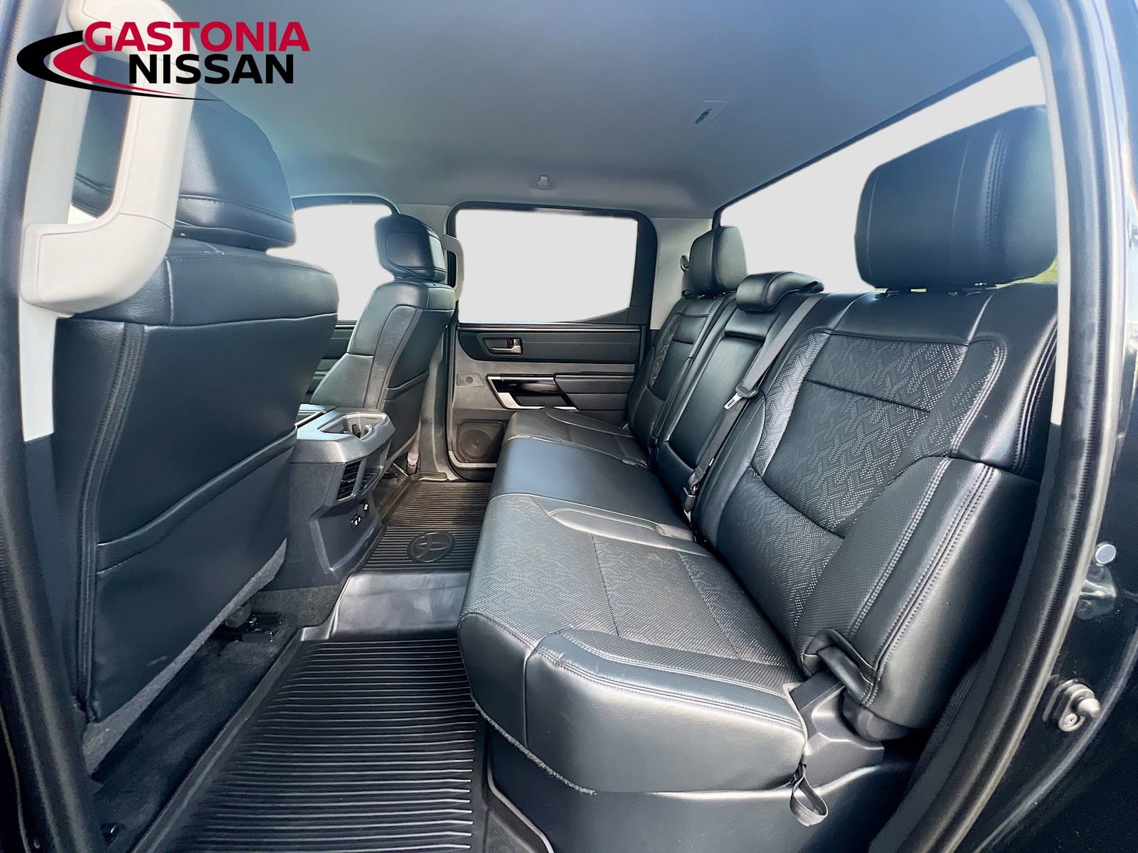 Used 2024 Toyota Tundra Limited w/ Power Package image 33