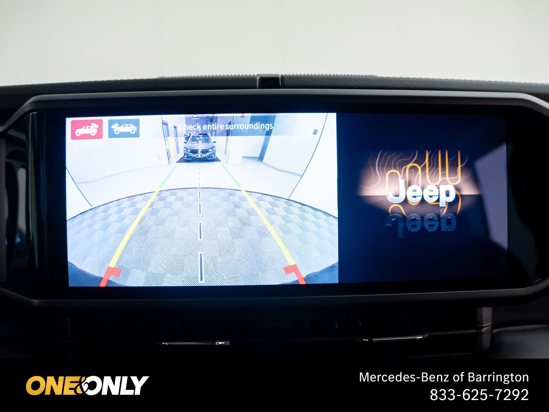 Used 2025 Jeep Wrangler Unlimited Rubicon w/ XTREMEE 35" Tire Package AWD/4WD image 23