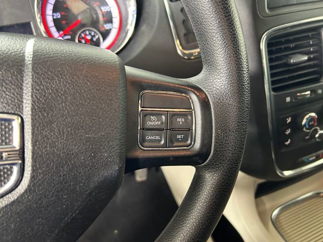 Used 2014 Dodge Grand Caravan SXT image 17