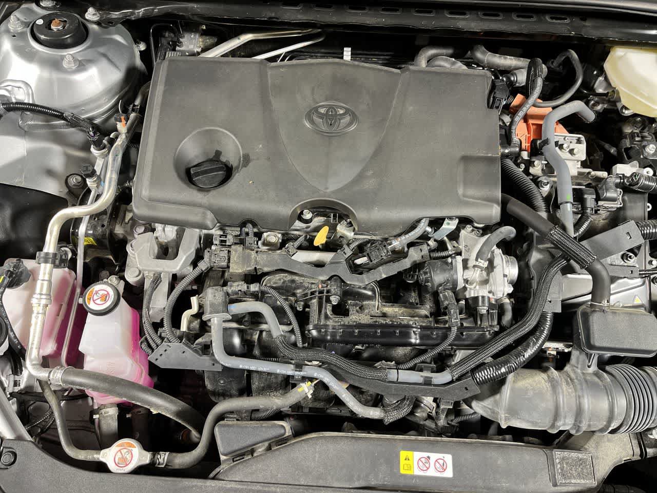 Used 2025 Toyota Camry LE FWD image 12