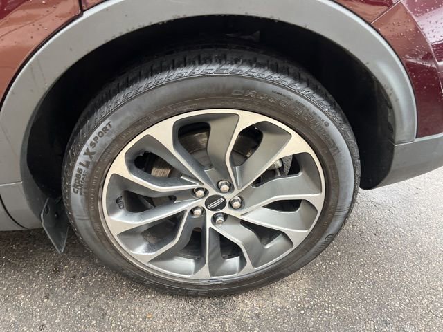 Used 2023 Lincoln Nautilus Reserve image 29