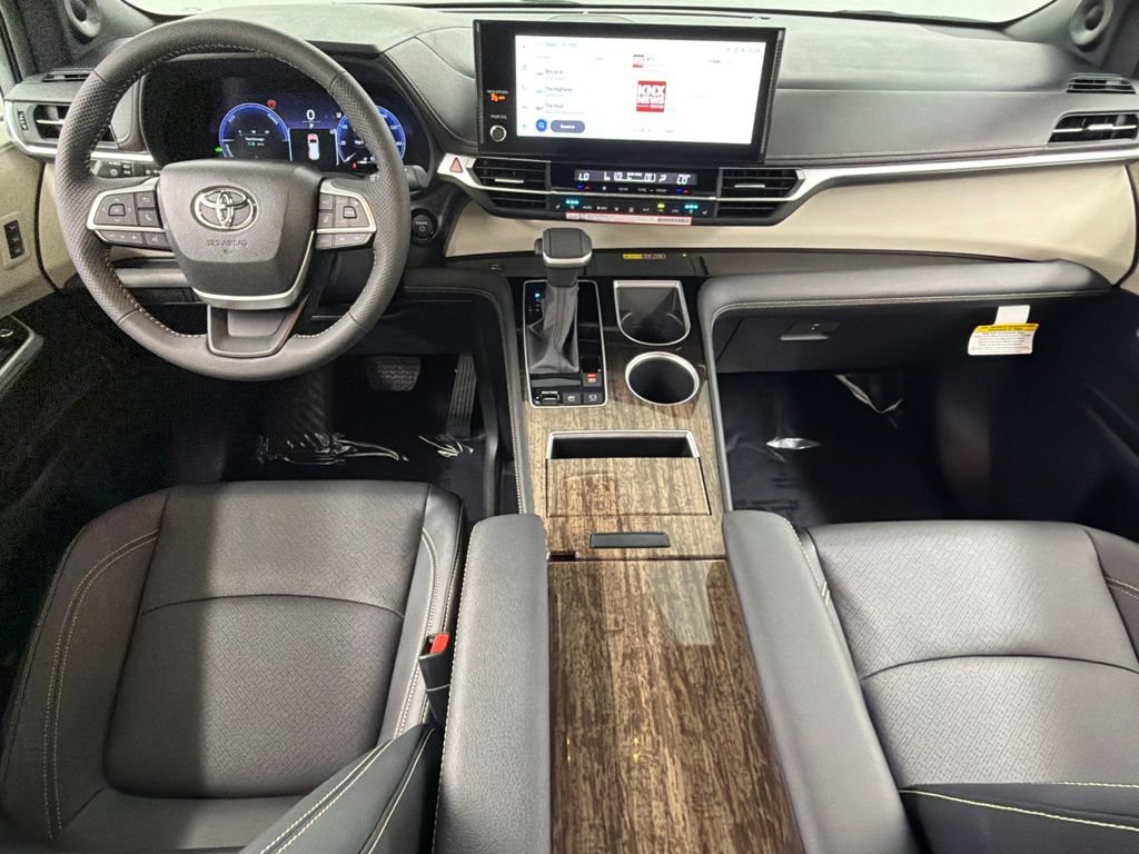Certified 2026 Toyota Sienna Limited FWD image 38