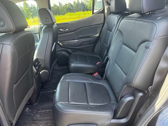 Used 2022 GMC Acadia SLT w/ LPO, Floor Liner Package AWD/4WD image 21