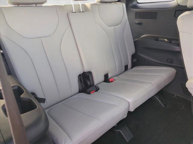 Used 2024 Hyundai Palisade SEL image 20