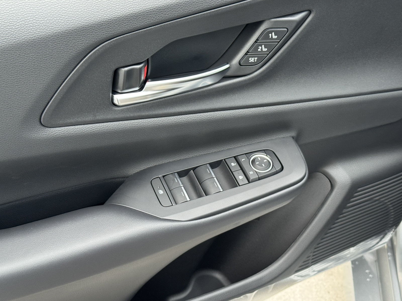 New 2027 Toyota Prius Plug-In Hybrid w/ Limited Premium Package FWD image 18