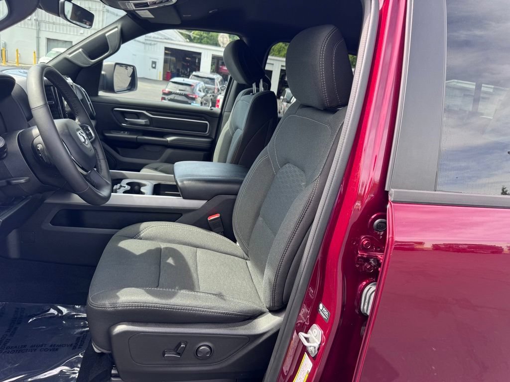 Used 2025 RAM 1500 Big Horn AWD/4WD image 16
