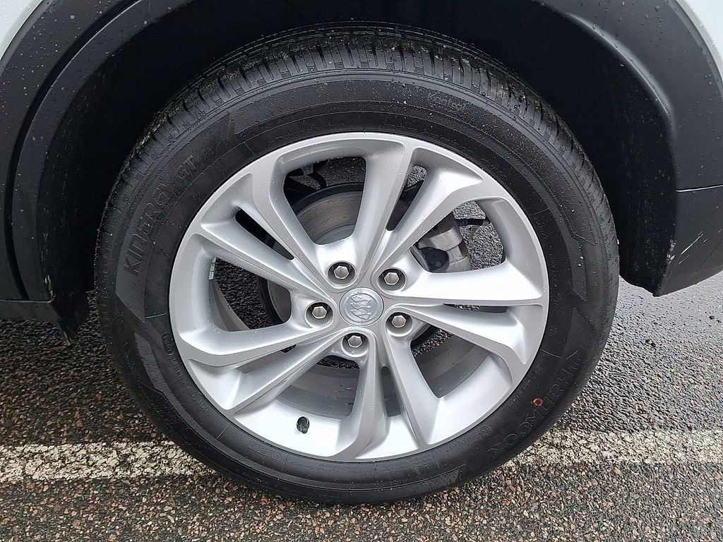 Used 2023 Buick Encore GX Preferred image 12