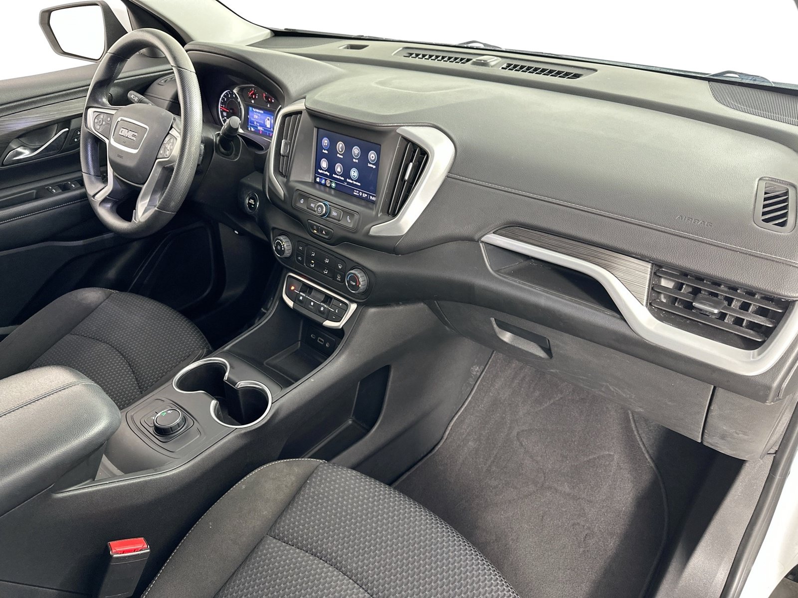Used 2022 GMC Terrain SLE FWD image 26