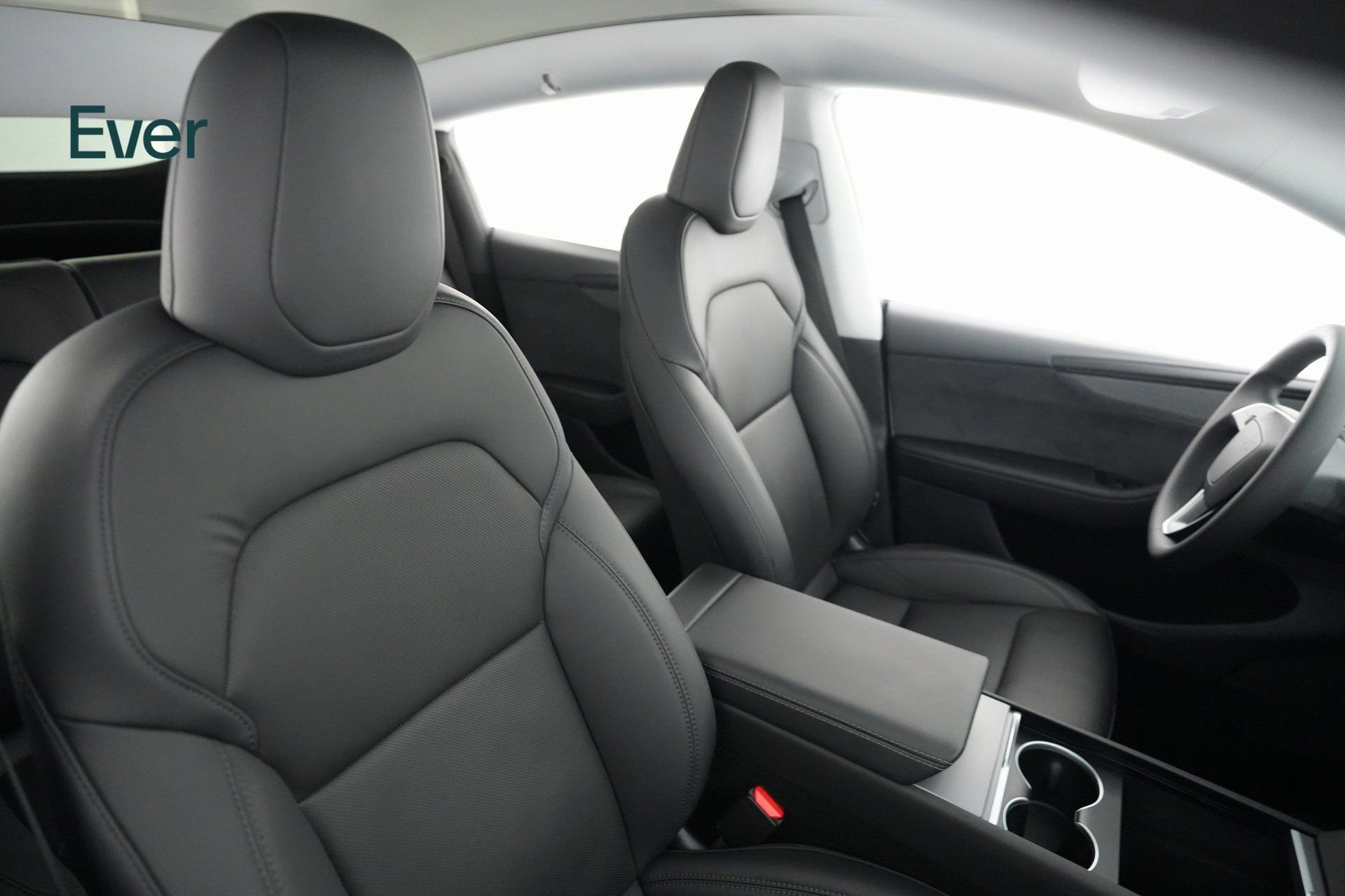 Used 2026 Tesla Model Y 2WD image 8