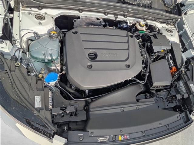 Certified 2026 Volvo XC40 B5 Ultra w/ Climate Package AWD/4WD image 24