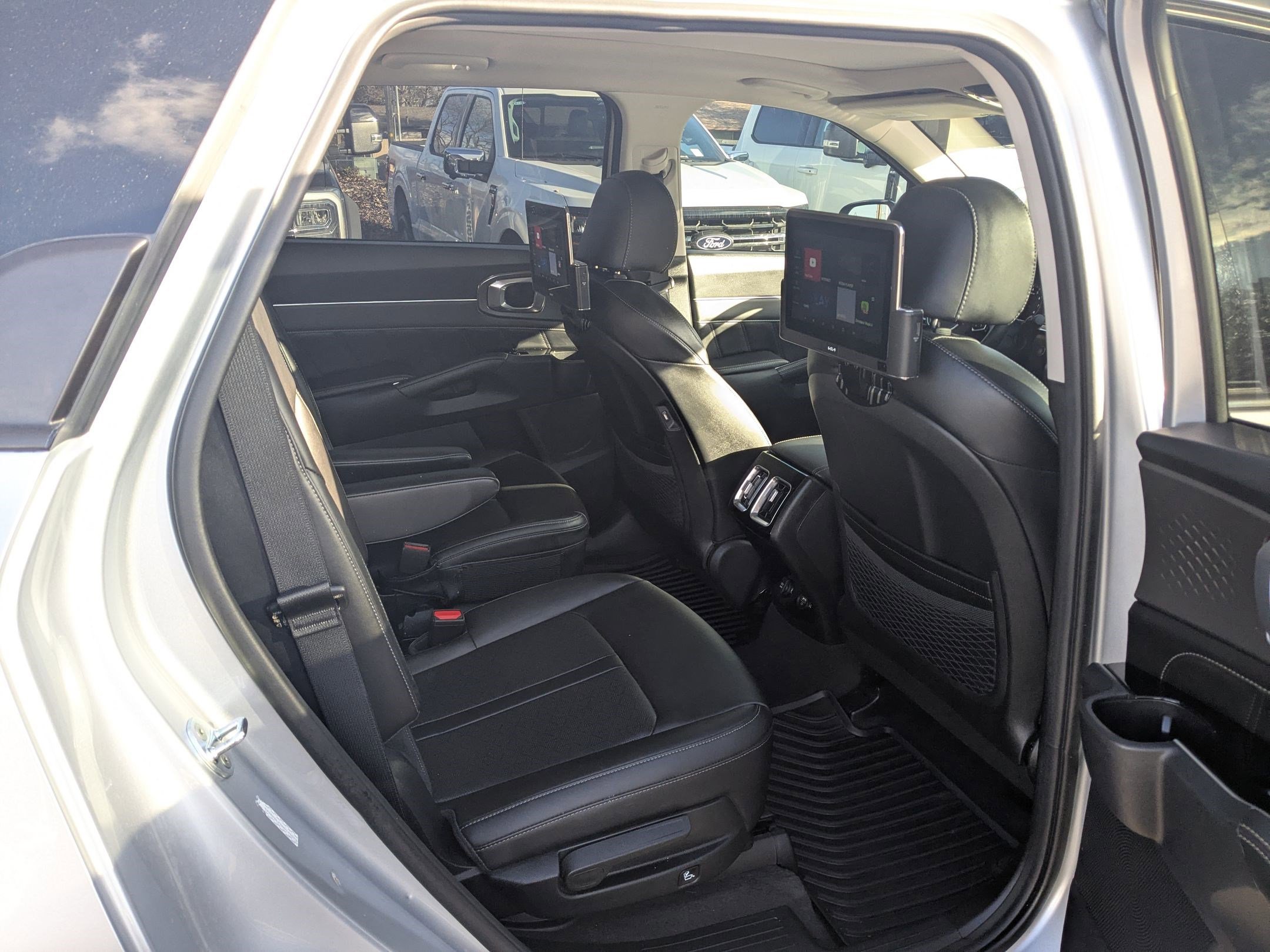 Used 2022 Kia Sorento SX image 30