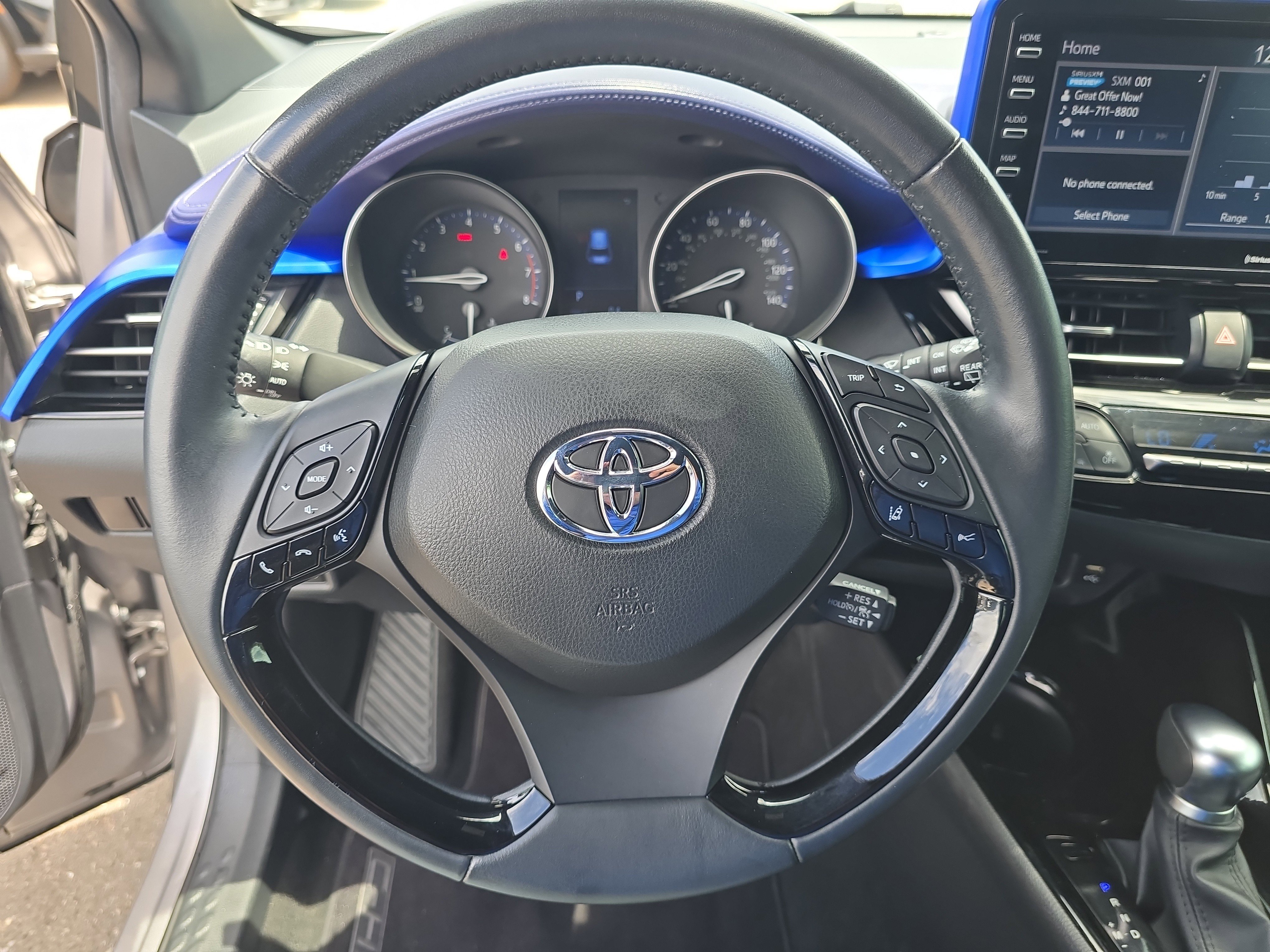 Used 2020 Toyota C-HR XLE FWD image 29