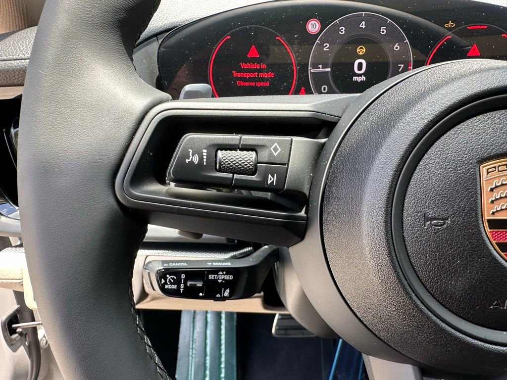 Used 2025 Porsche Panamera image 21