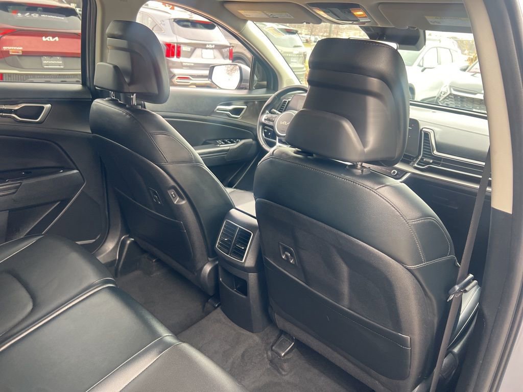 Used 2023 Kia Sportage EX image 15