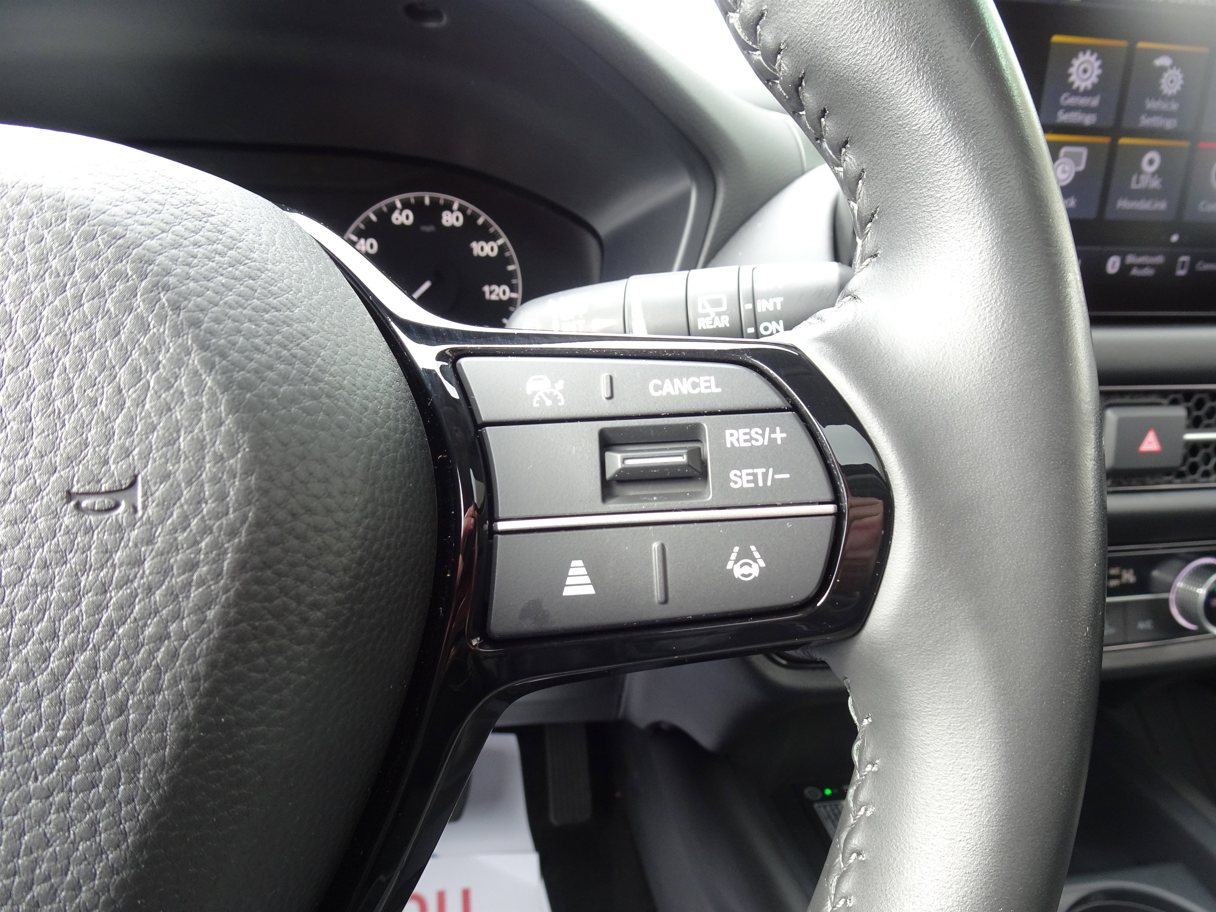 Used 2025 Honda HR-V EX-L image 24