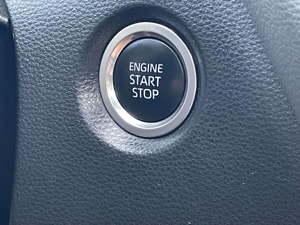 Used 2022 Toyota Corolla XSE image 36