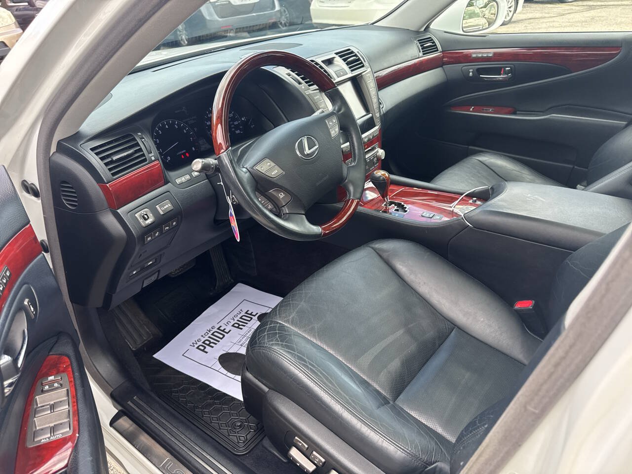 Used 2011 Lexus LS 460 w/ Luxury Value Edition RWD image 7