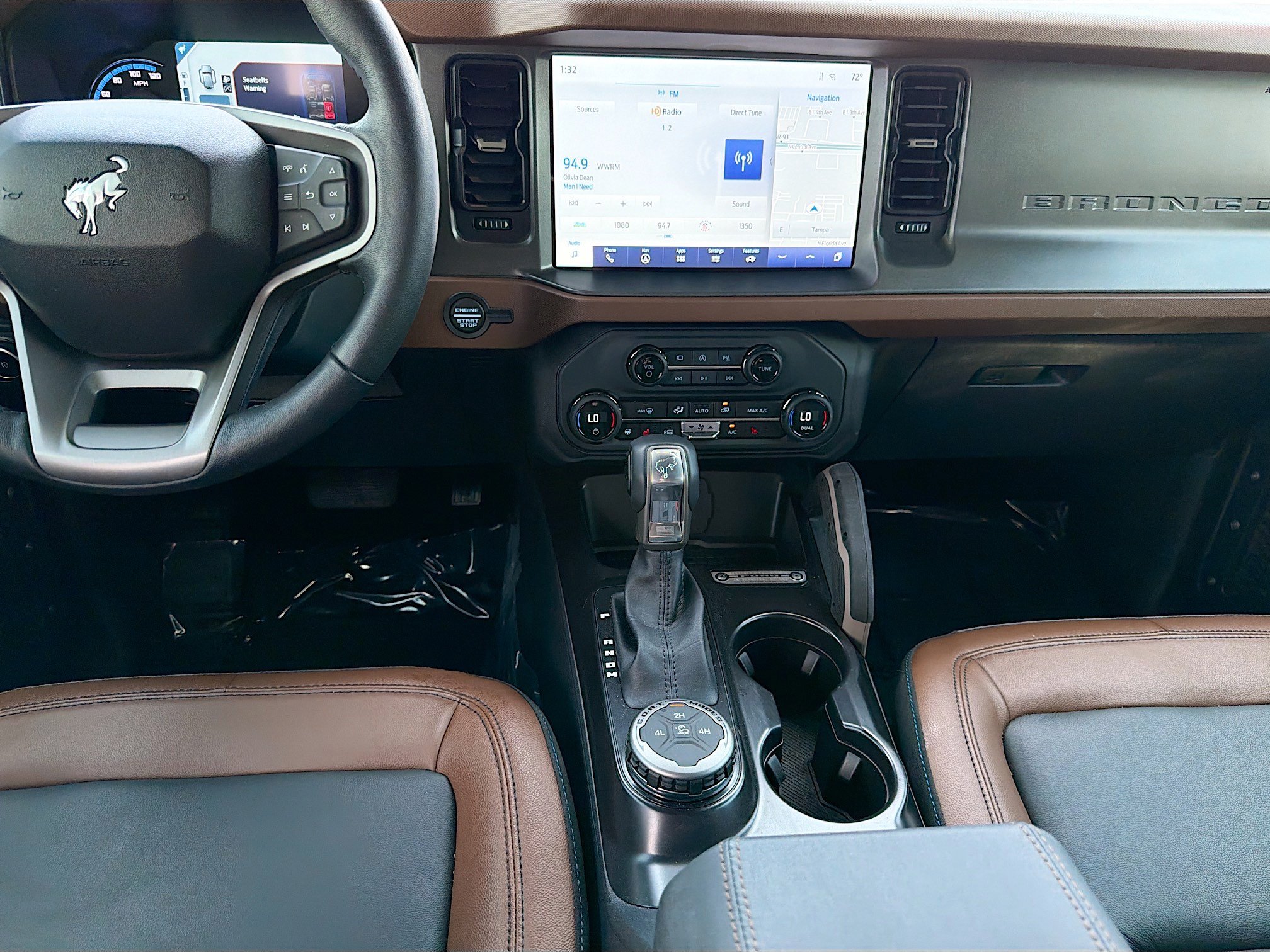 Used 2024 Ford Bronco Outer Banks AWD/4WD image 18