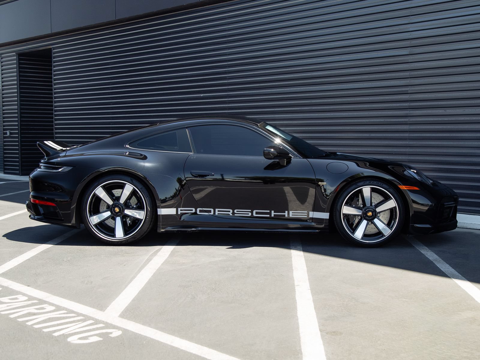 Certified 2023 Porsche 911 Sport Classic RWD image 8