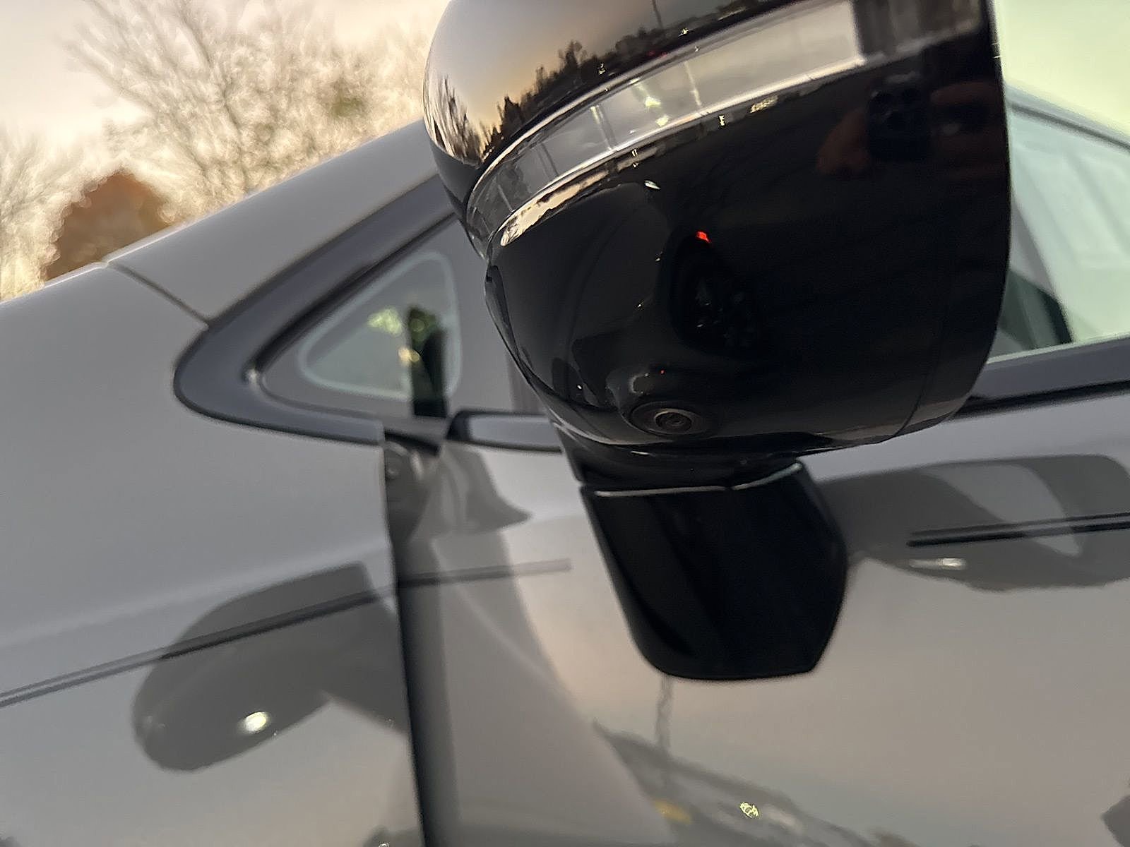 Used 2023 Chrysler Pacifica Limited w/ S Appearance Package image 36