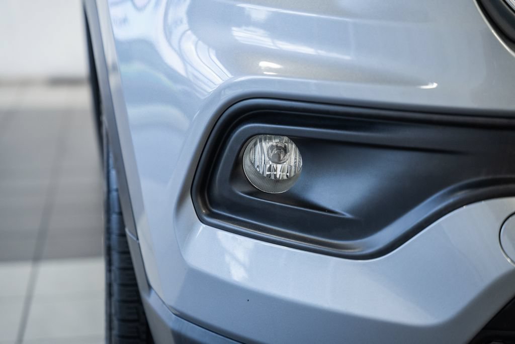 Certified 2023 Jeep Compass Latitude AWD/4WD image 13