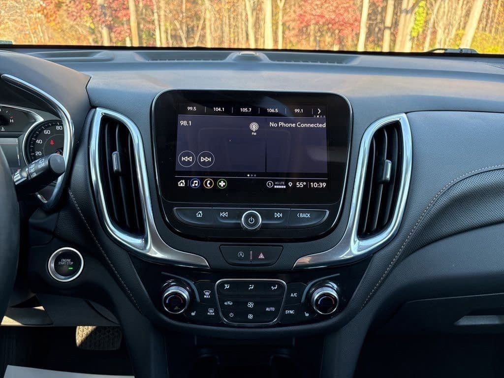 Used 2023 Chevrolet Equinox Premier image 19