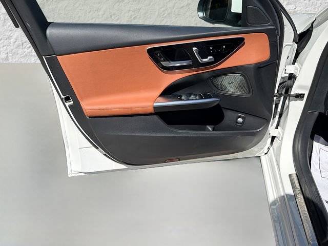 Used 2025 Mercedes-Benz C 300 Sedan image 22