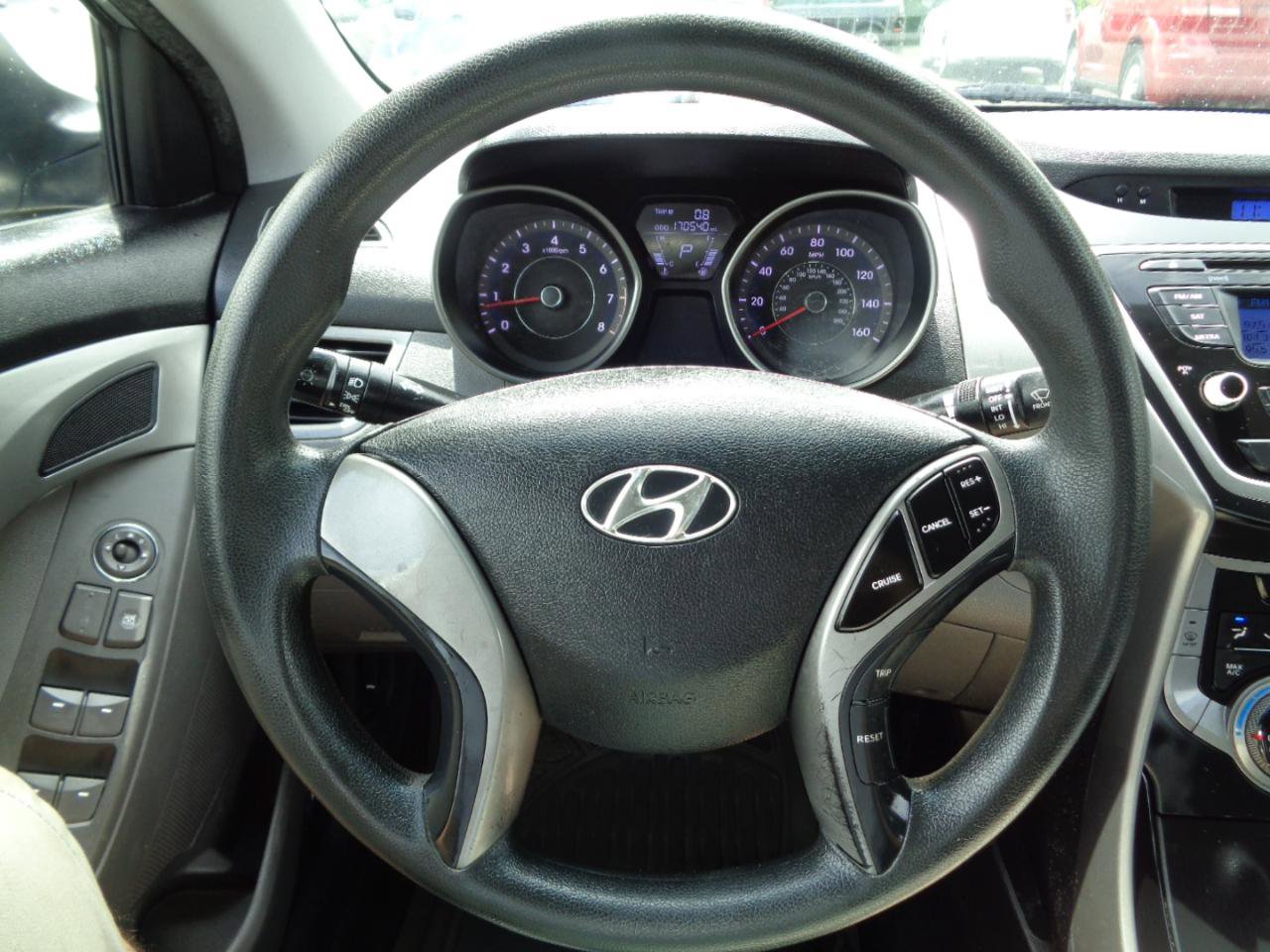 Used 2013 Hyundai Elantra GLS FWD image 19