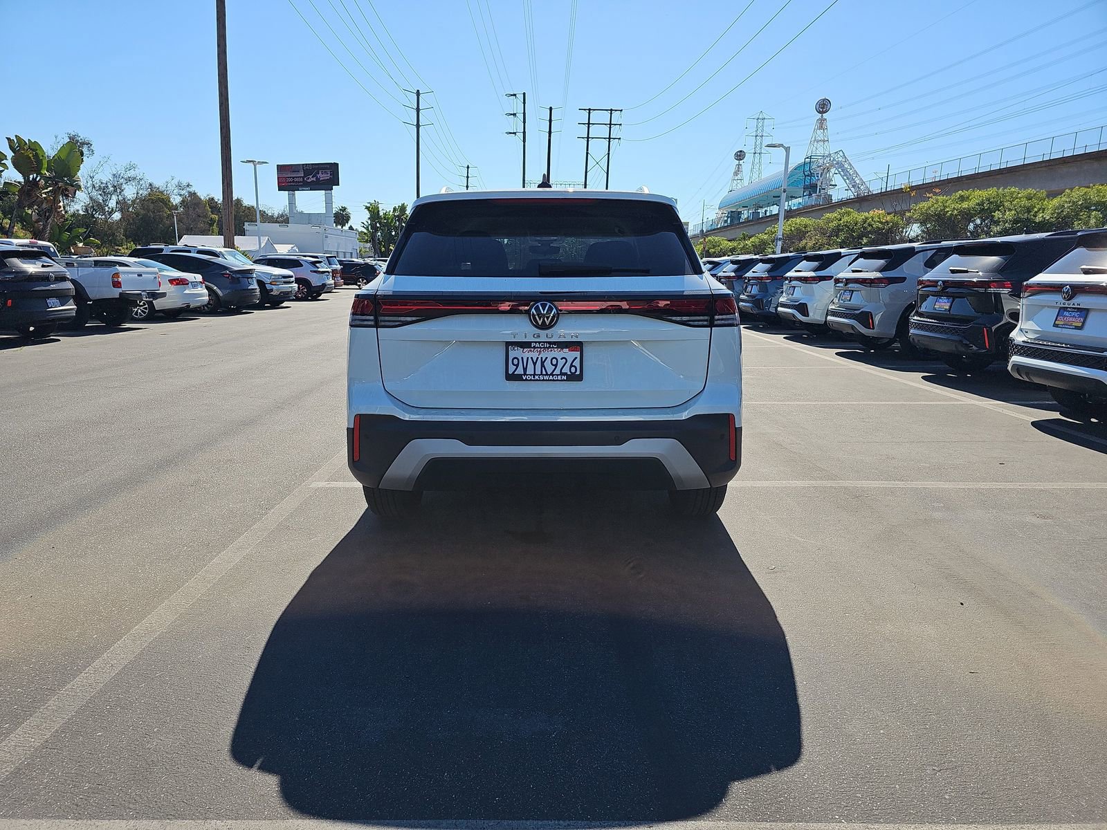 Used 2025 Volkswagen Tiguan S image 6