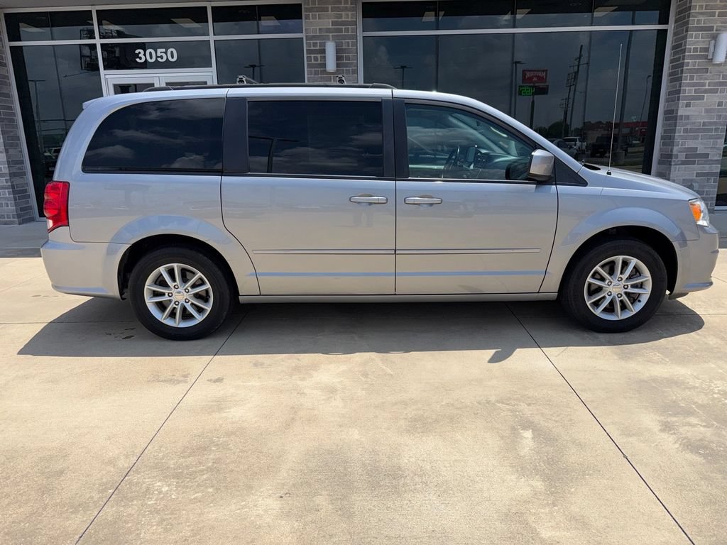 Used 2016 Dodge Grand Caravan SXT w/ Rear Park Assist Package