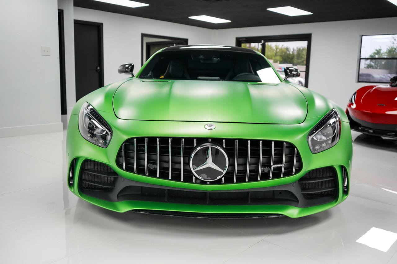 Used 2018 Mercedes-Benz AMG GT R image 3