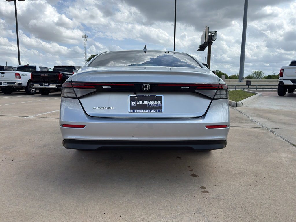 Used 2024 Honda Accord EX image 6