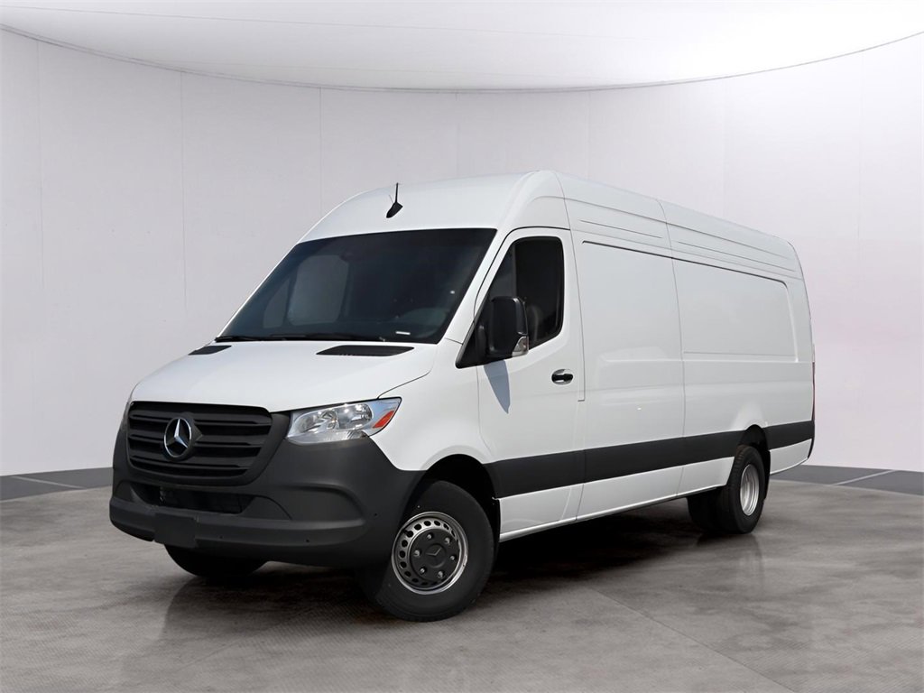 Used 2024 Mercedes-Benz Sprinter 3500 image 1