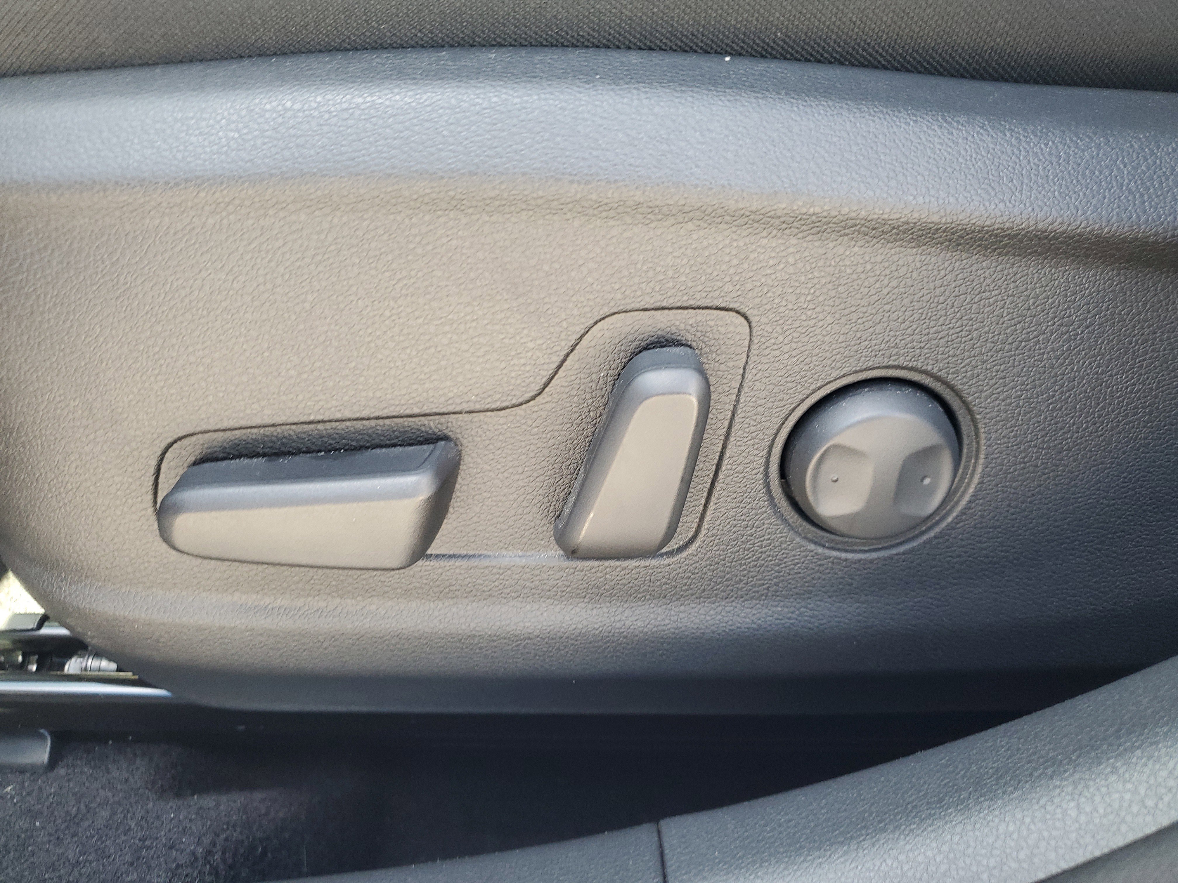 Used 2023 Hyundai Kona SEL w/ Cargo Package image 14