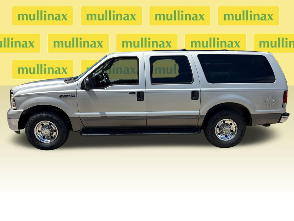 Used 2005 Ford Excursion XLS RWD image 10