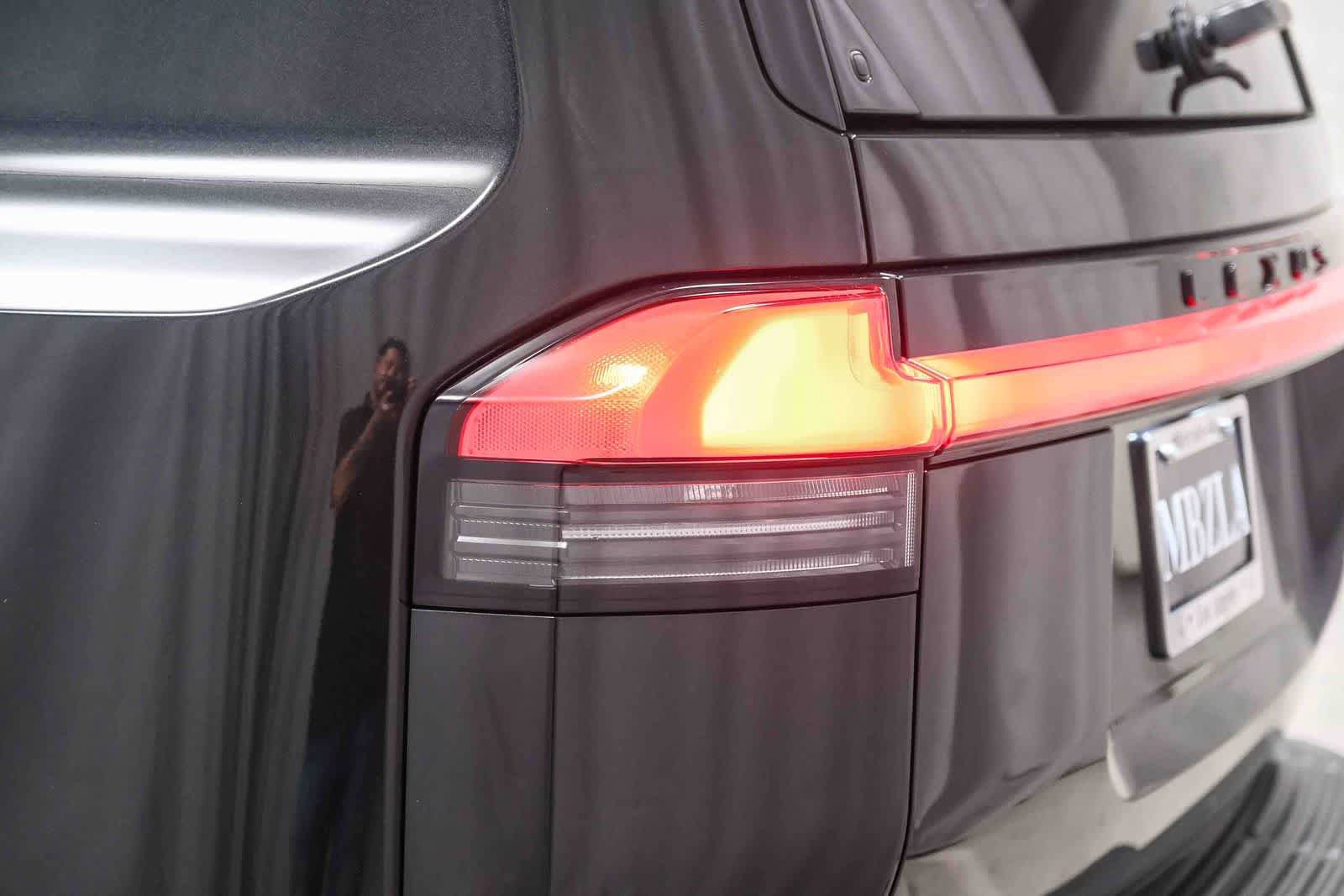 Used 2024 Lexus GX 550 image 7