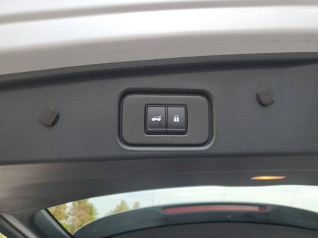 Certified 2025 Nissan Pathfinder SL w/ SL Premium Package FWD image 9