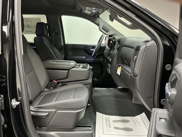 New 2026 Chevrolet Silverado 1500 Custom AWD/4WD image 32