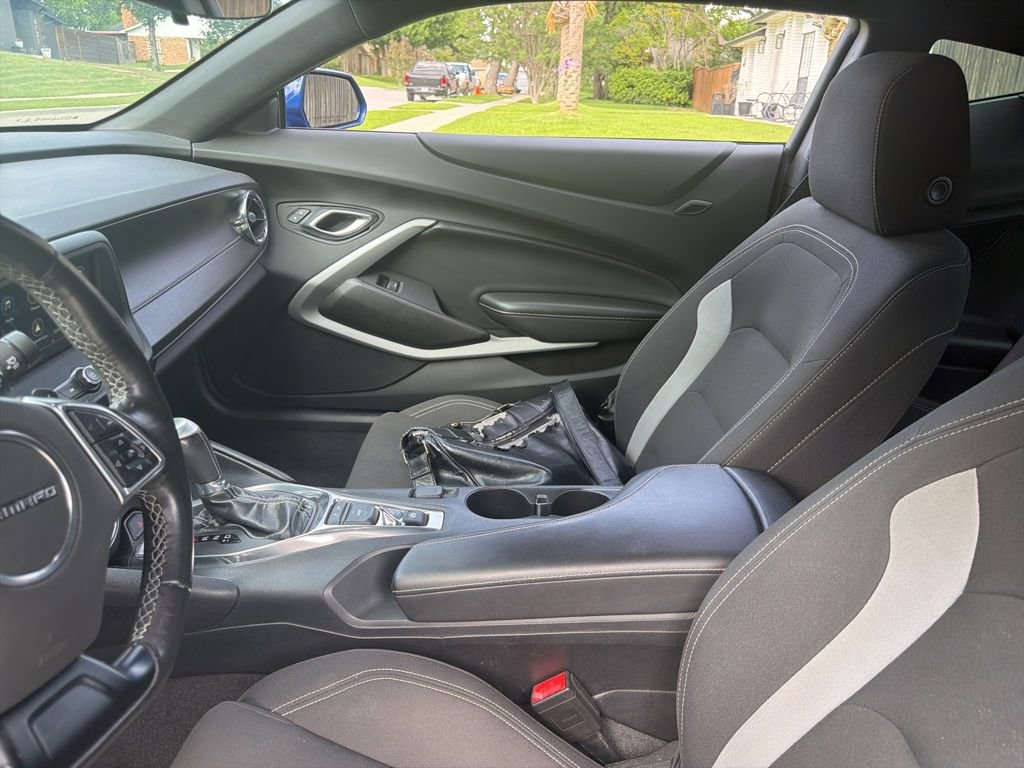 Used 2019 Chevrolet Camaro LS RWD image 15