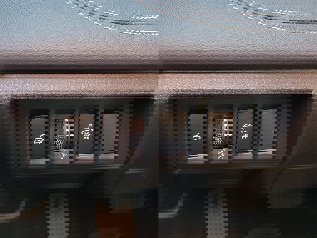 Used 2022 Subaru Outback Limited image 22