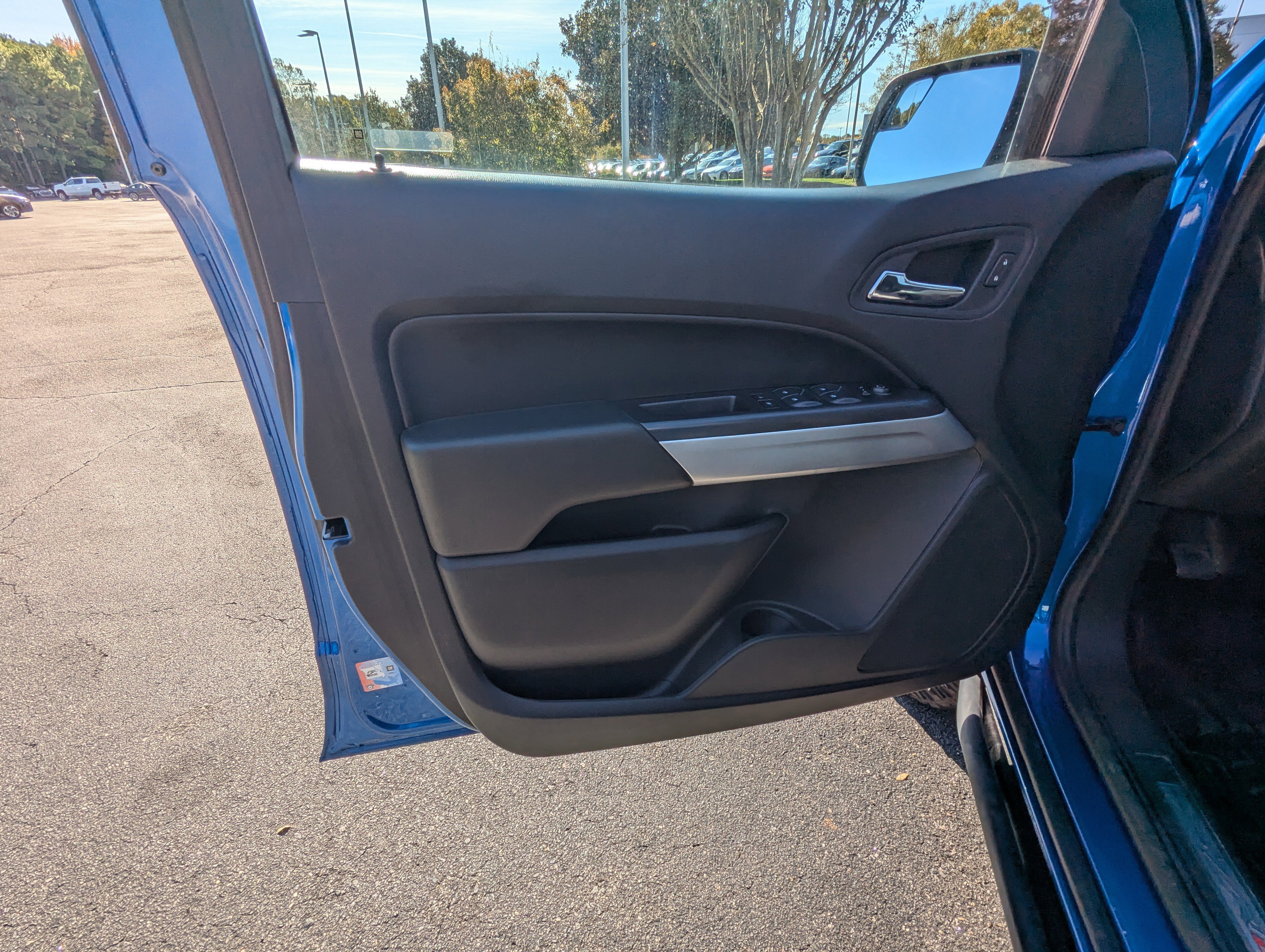 Used 2020 Chevrolet Colorado ZR2 image 14