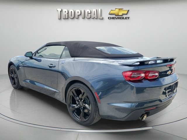 Used 2023 Chevrolet Camaro LT RWD image 3